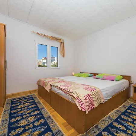 Lovely In With House Sea View Rogoznica (Sibenik-Knin)