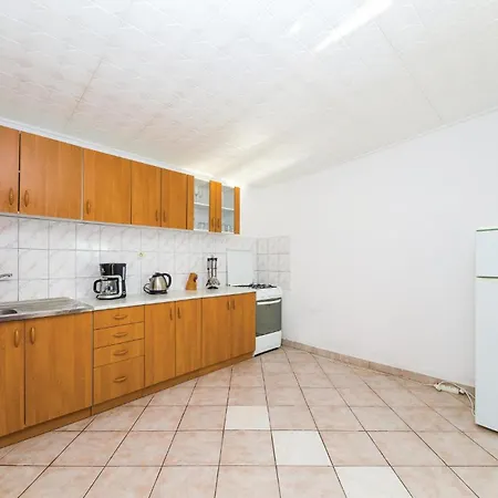 Two-Bedroom Apartment In Rogoznica *